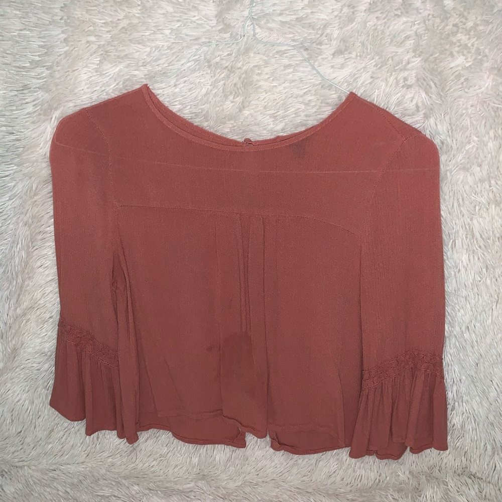 Women’s Aeropostale shirt